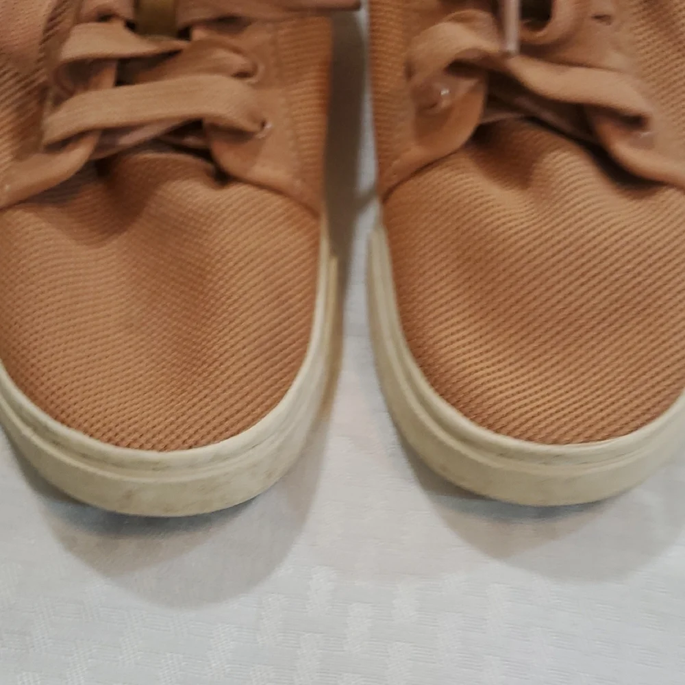 OluKai  Pehuea Li Lace-Up Shoes - Picture 10 of 13